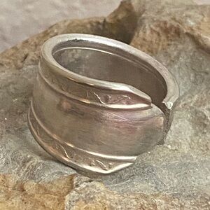 Vintage 70s Oneida Silver Spoon Band Ring